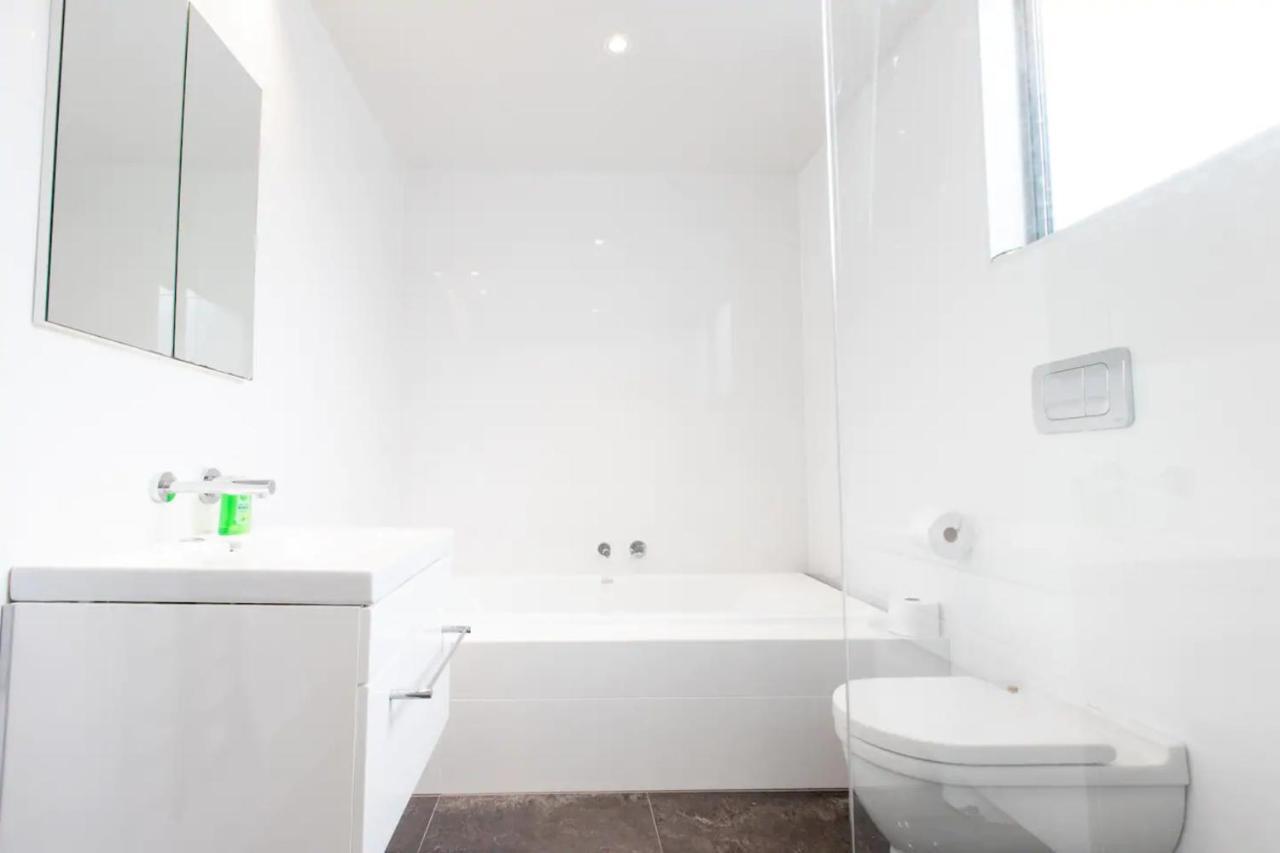 Luxury 4 Bedroom With Private Cinema Holiday home *